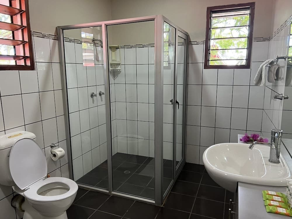 Exclusive Apartment, 3 Bedrooms, Balcony, Garden View at Hotel BulaBard image 2