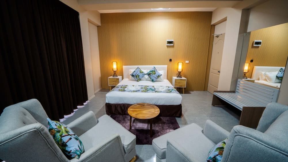 Oceanview Suite at Hotel BulaBard image 3