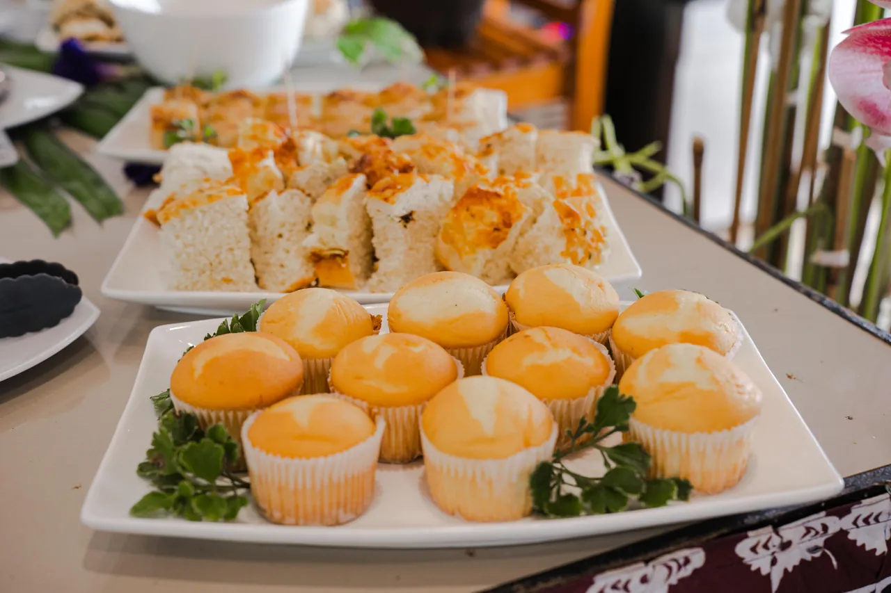 Muffins and sliced cake arranged for breakfast at BulaBard